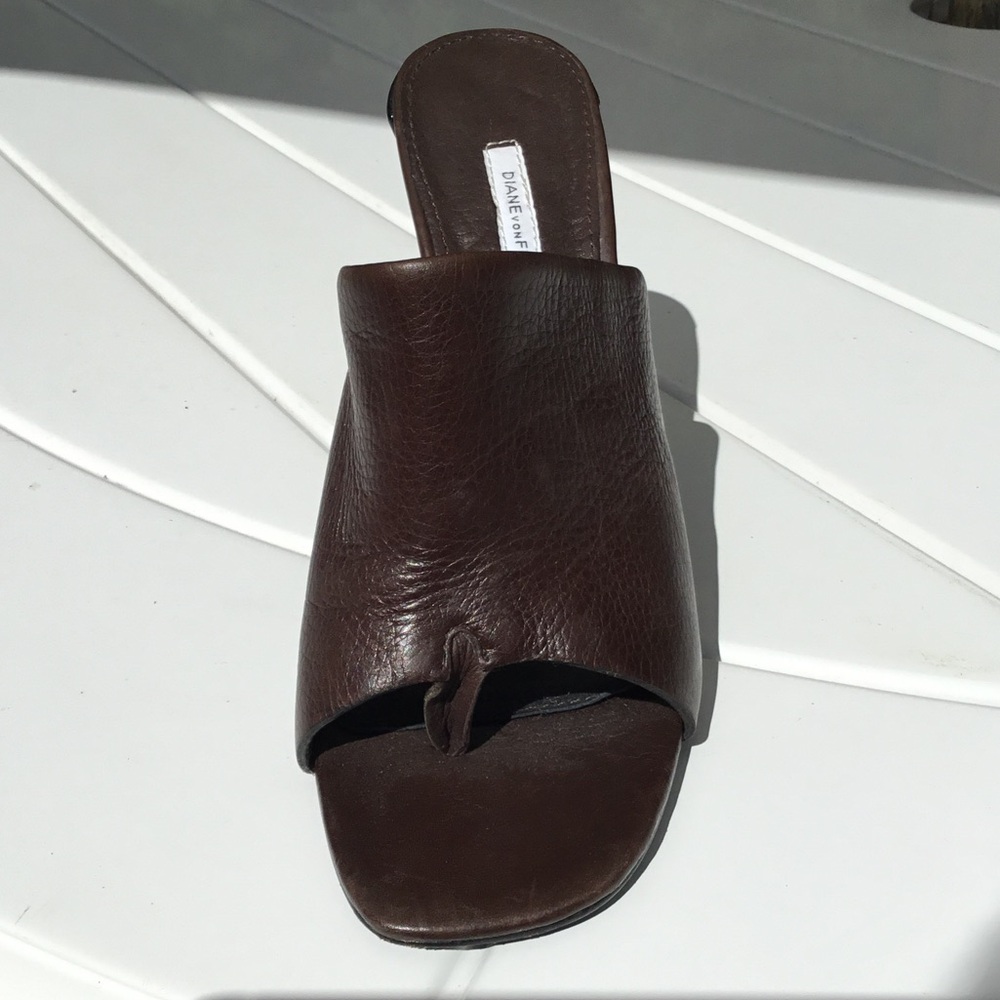 Diane Von Furstenberg Dark Brown Leather Mules Sz 8. Excellent Condition.